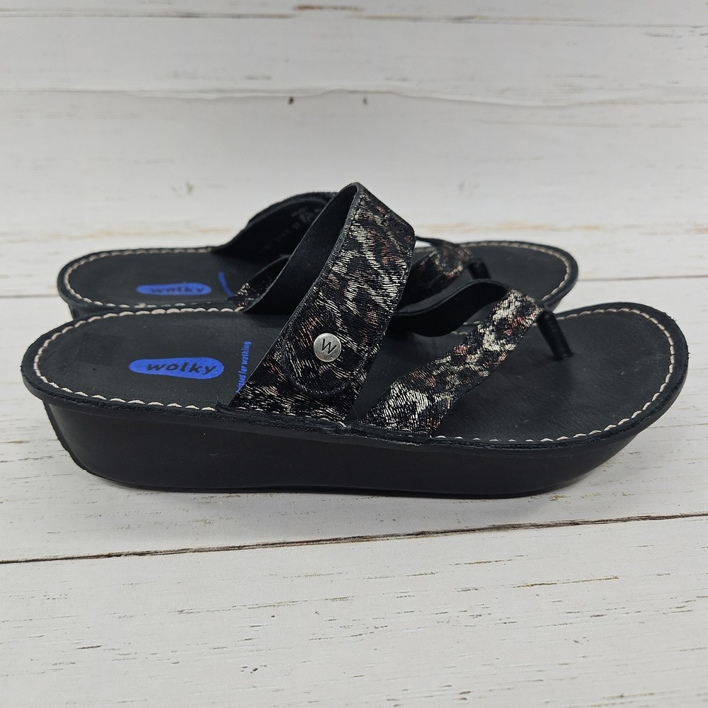 Wolky Tahiti Womens 6 EU 37 Black Leopard Leather Toe Post Sandals Adjustable - Picture 5 of 10